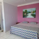 Diversão, churrasco e piscina - Praia de Ipitanga